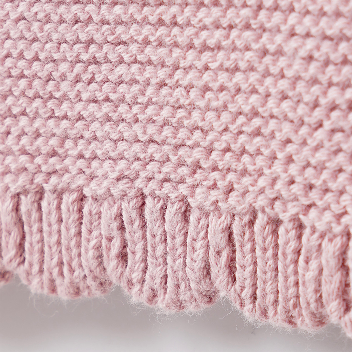 Newborn Strickjacke in Feinstrick