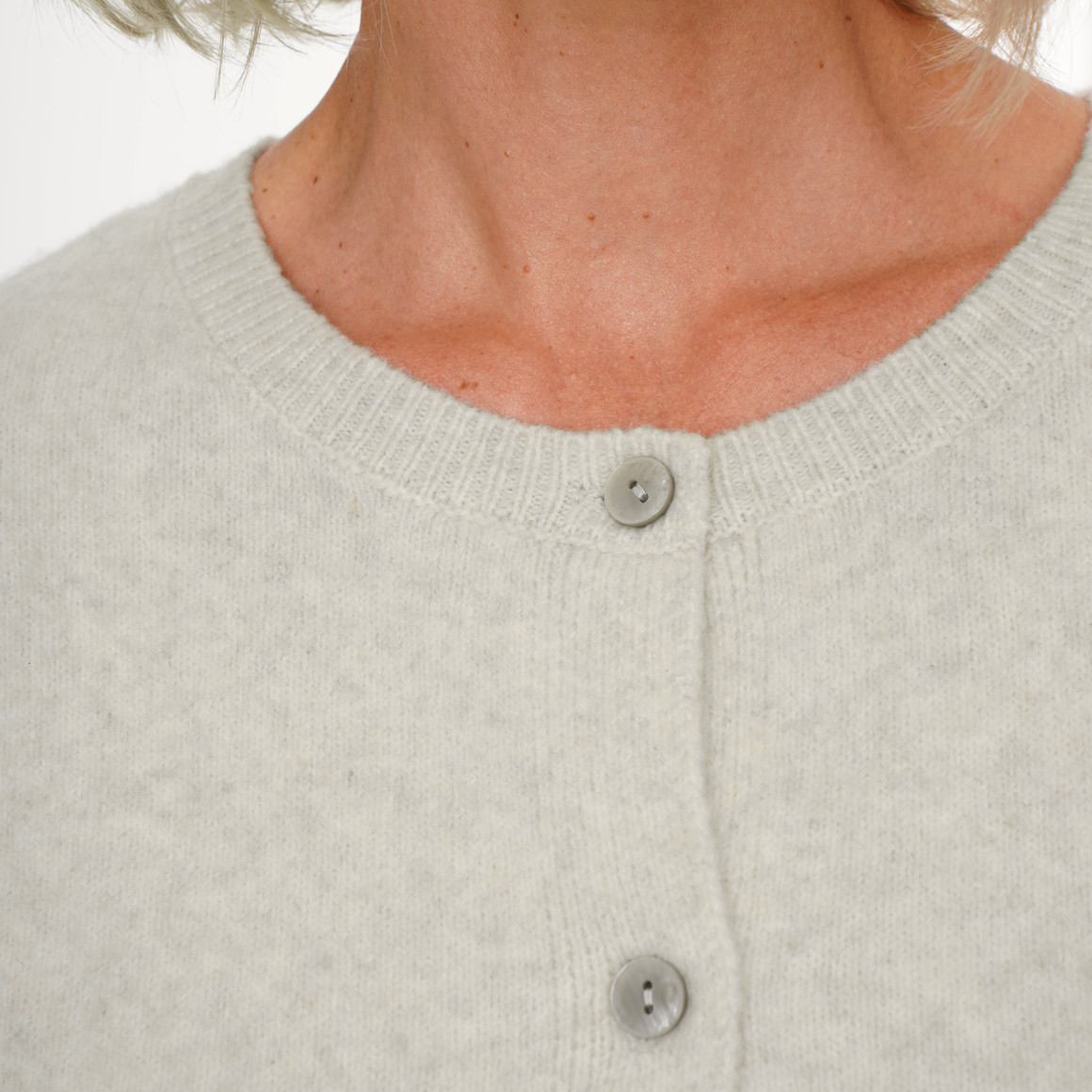 Damen Strickjacke mit Knopfleiste