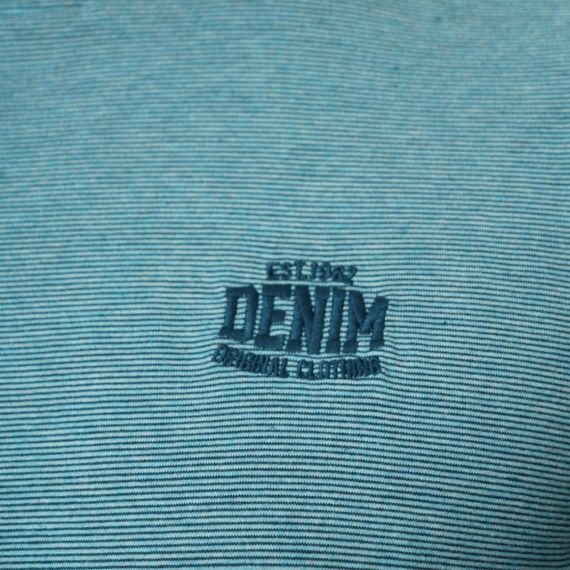 Herren T-Shirt mit Stickerei