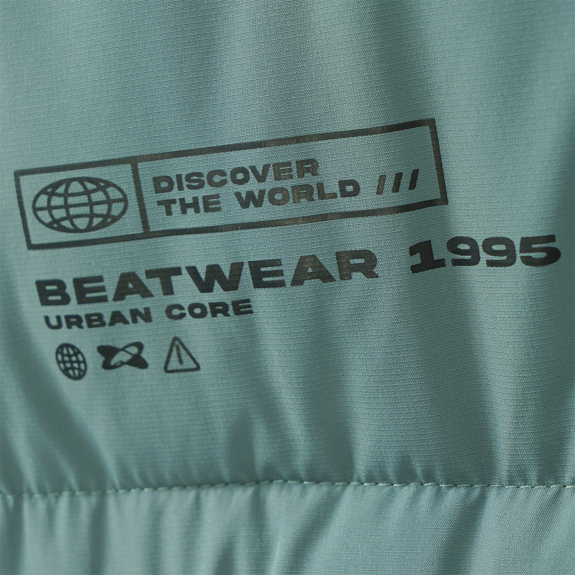Jungen Winterjacke mit Kapuze