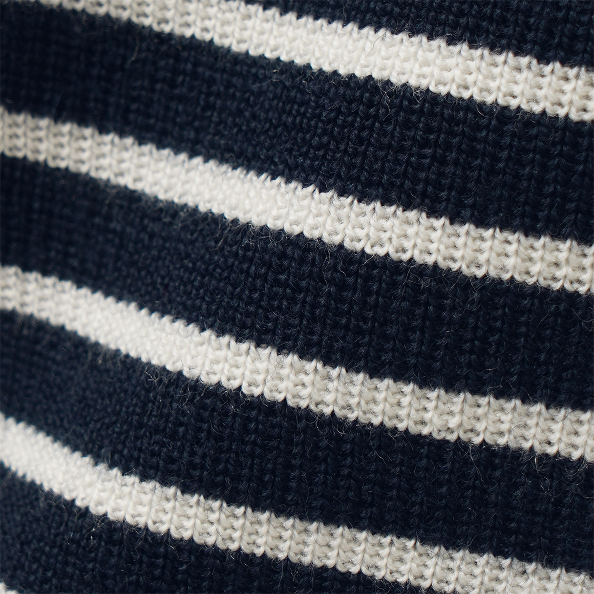 Baby Merino-Strickjacke mit Streifen