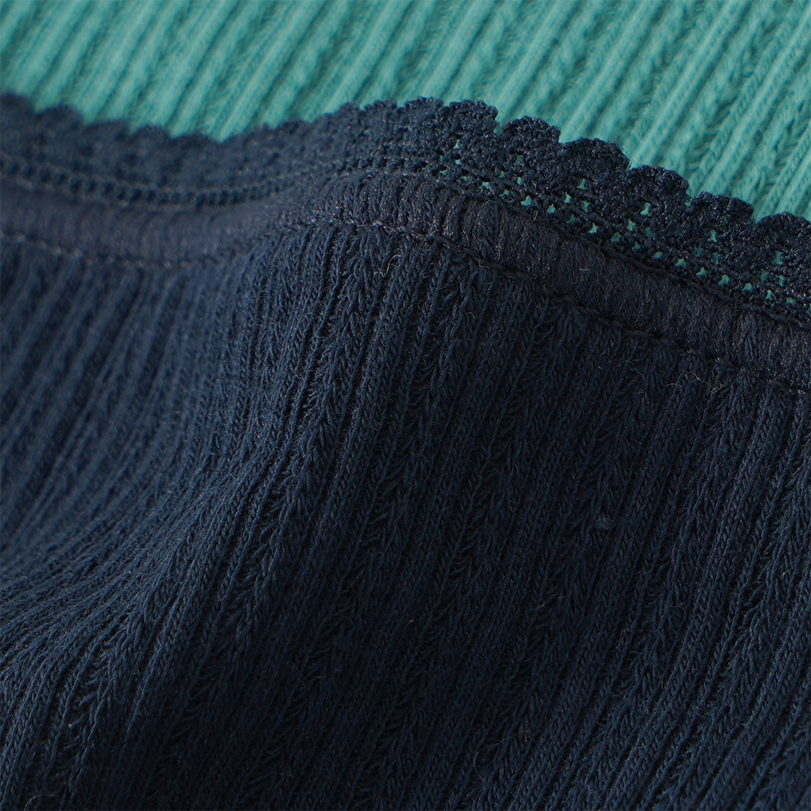 2 Damen Pantys mit feiner Struktur