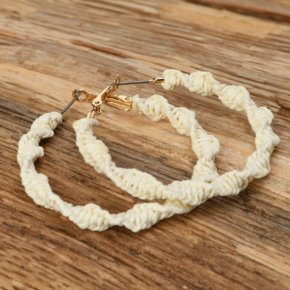 Oorbellen met wikkel-look