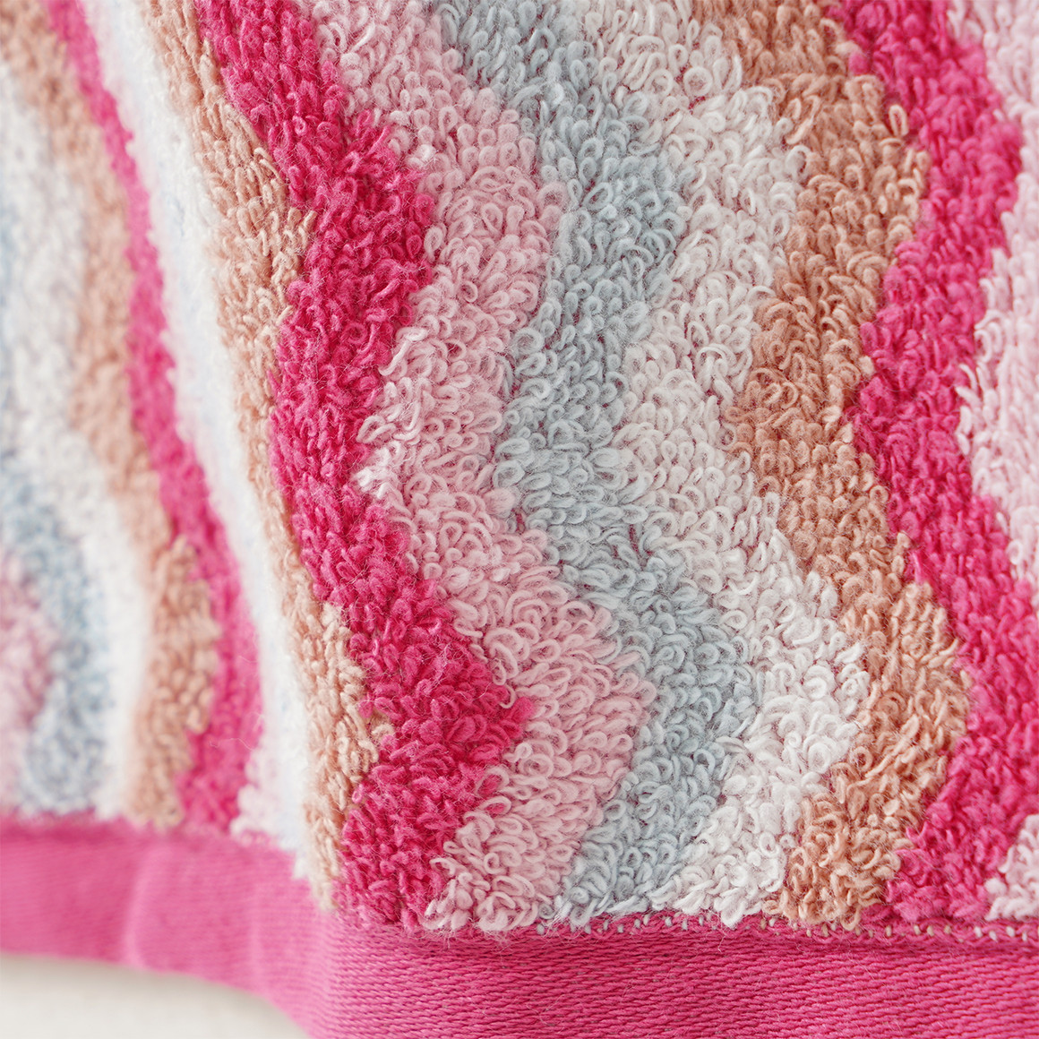 Gastendoek met zigzagpatroon