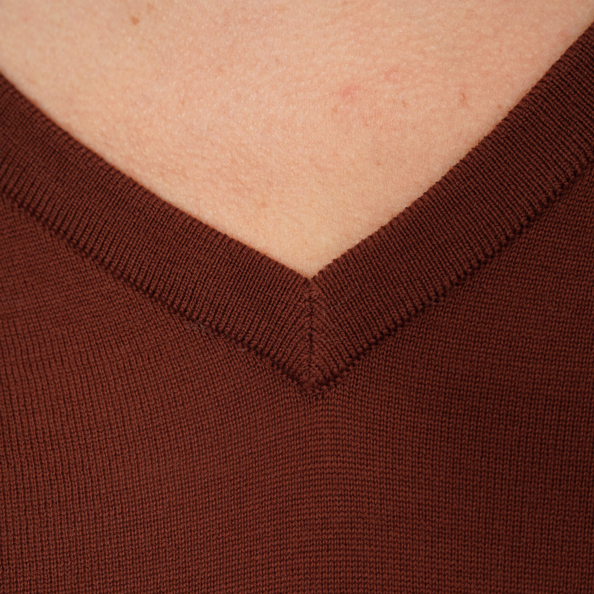 Damen Merino-Langarmshirt mit V-Ausschnitt