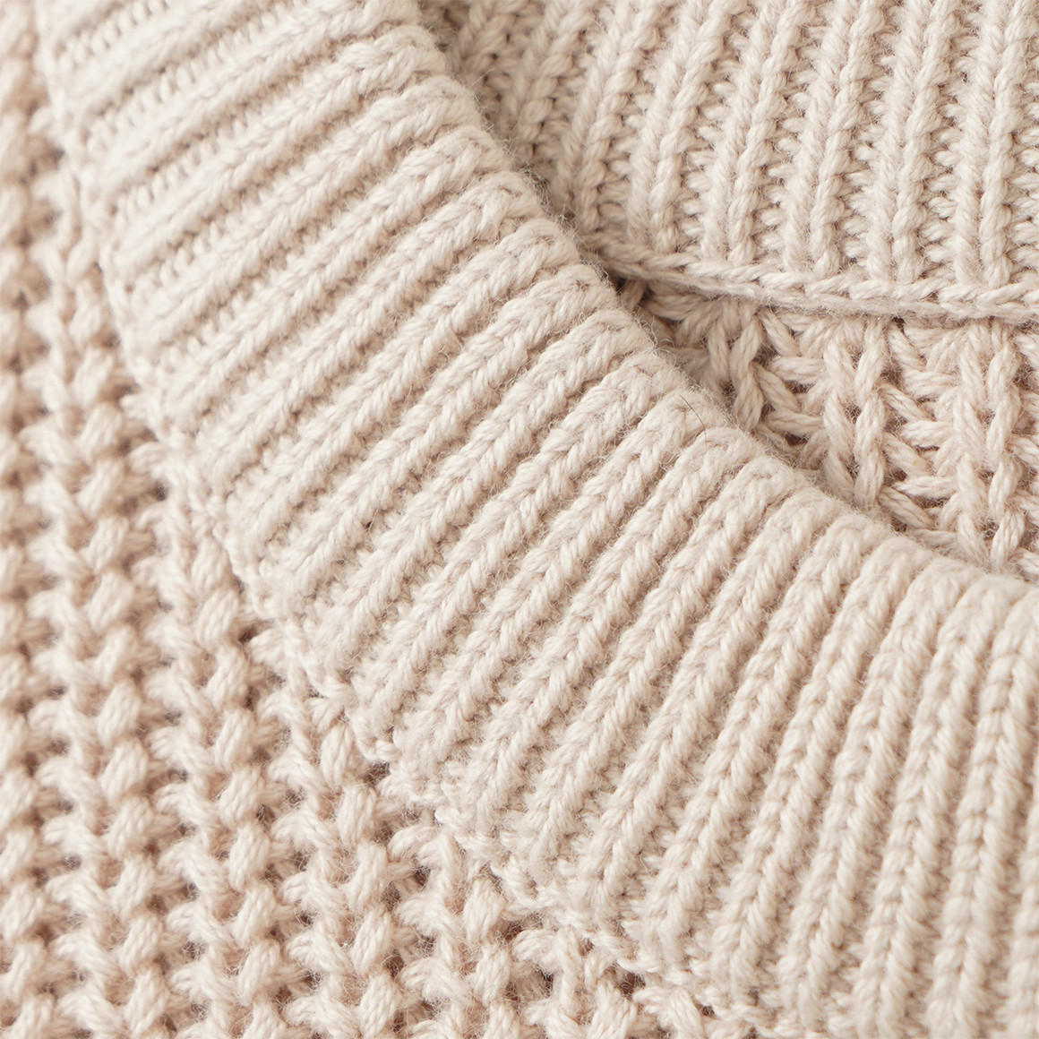 Kinder Strickpullover mit Stickerei