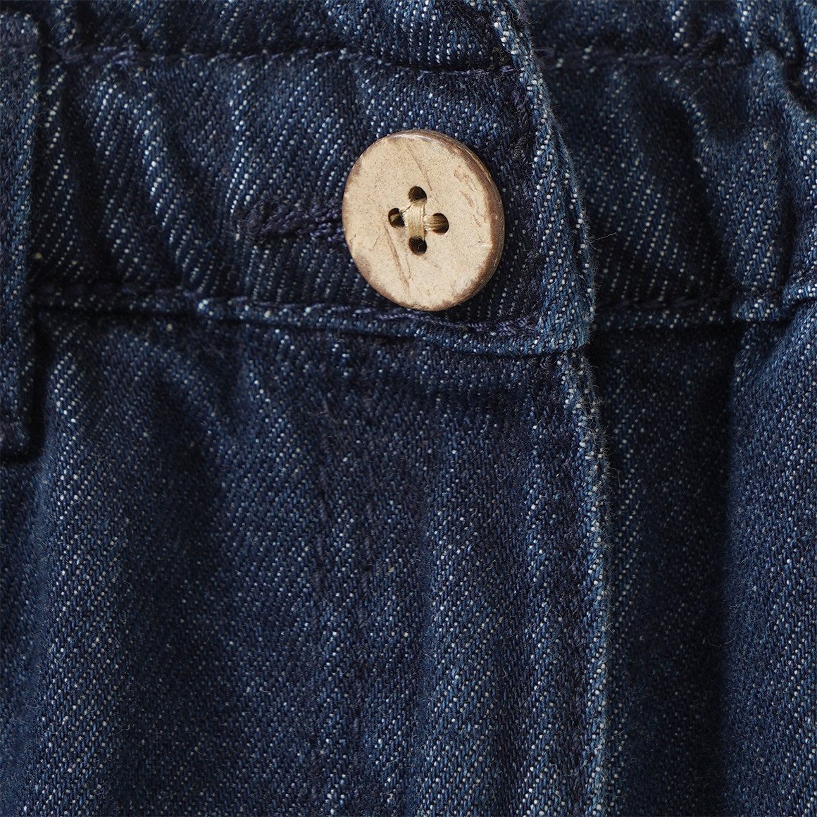 Baby Paperbag-Jeans aus Raw Denim