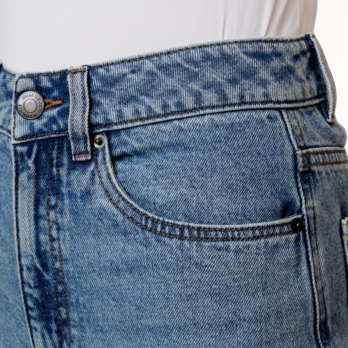 Damesjeans met barrel-pasvorm in denimlook
