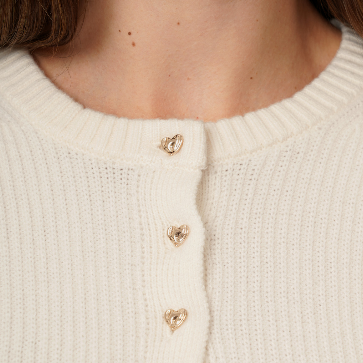 Damen Strickjacke mit Herzknöpfen