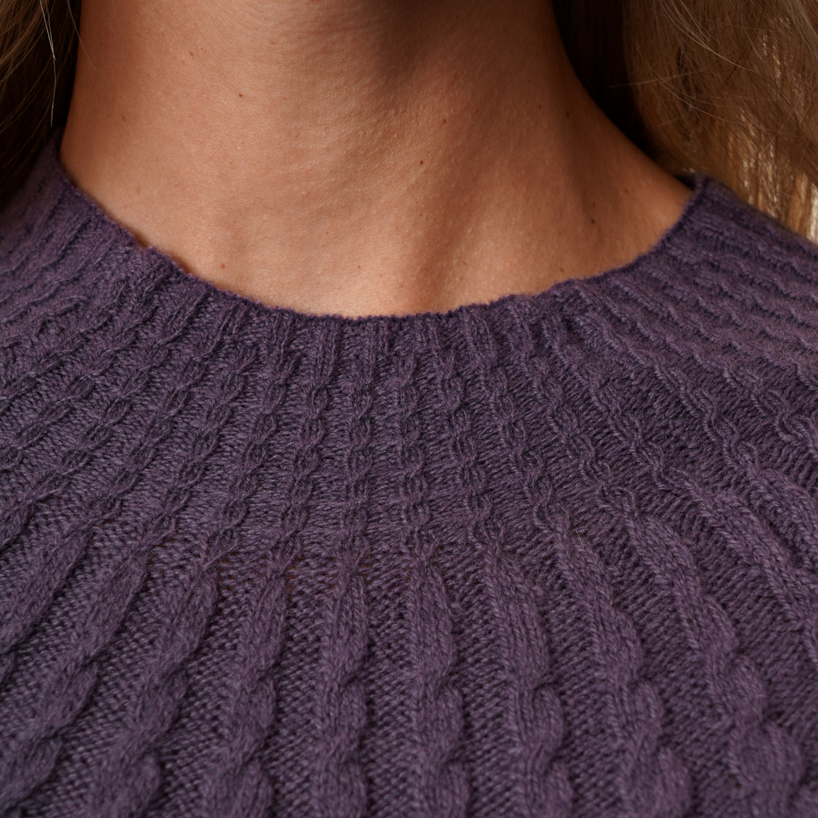 Damen Strickpullover mit Zopfmuster