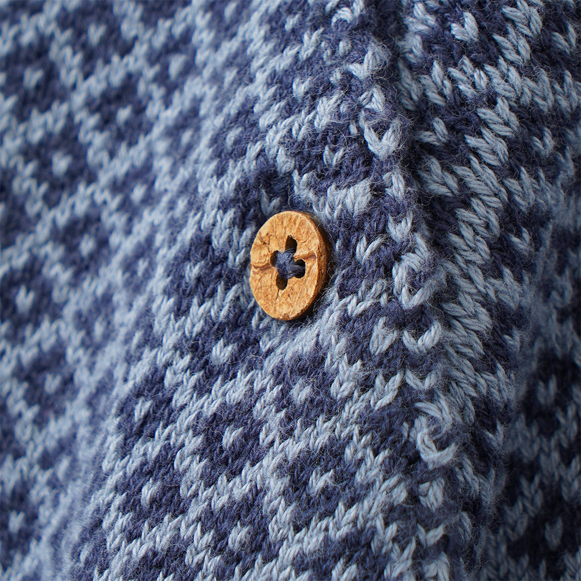 Baby Strickjacke mit Knopfleiste