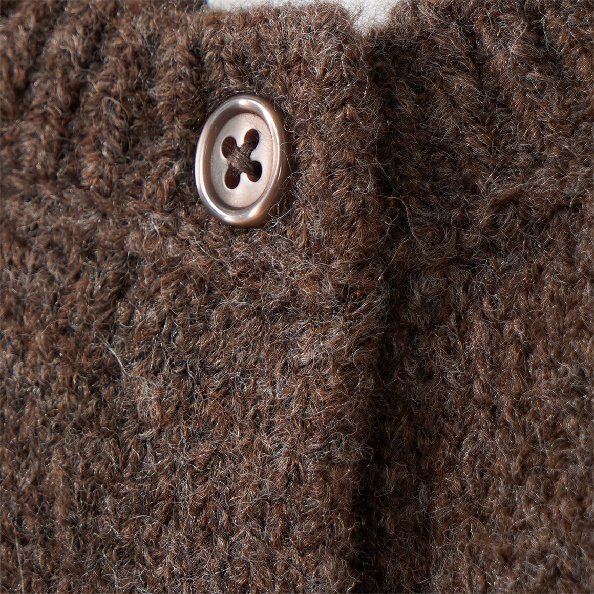 Newborn Strickjacke mit Bären-Motiv