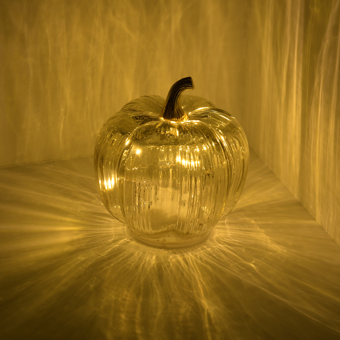 Lampe in Kürbis-Form