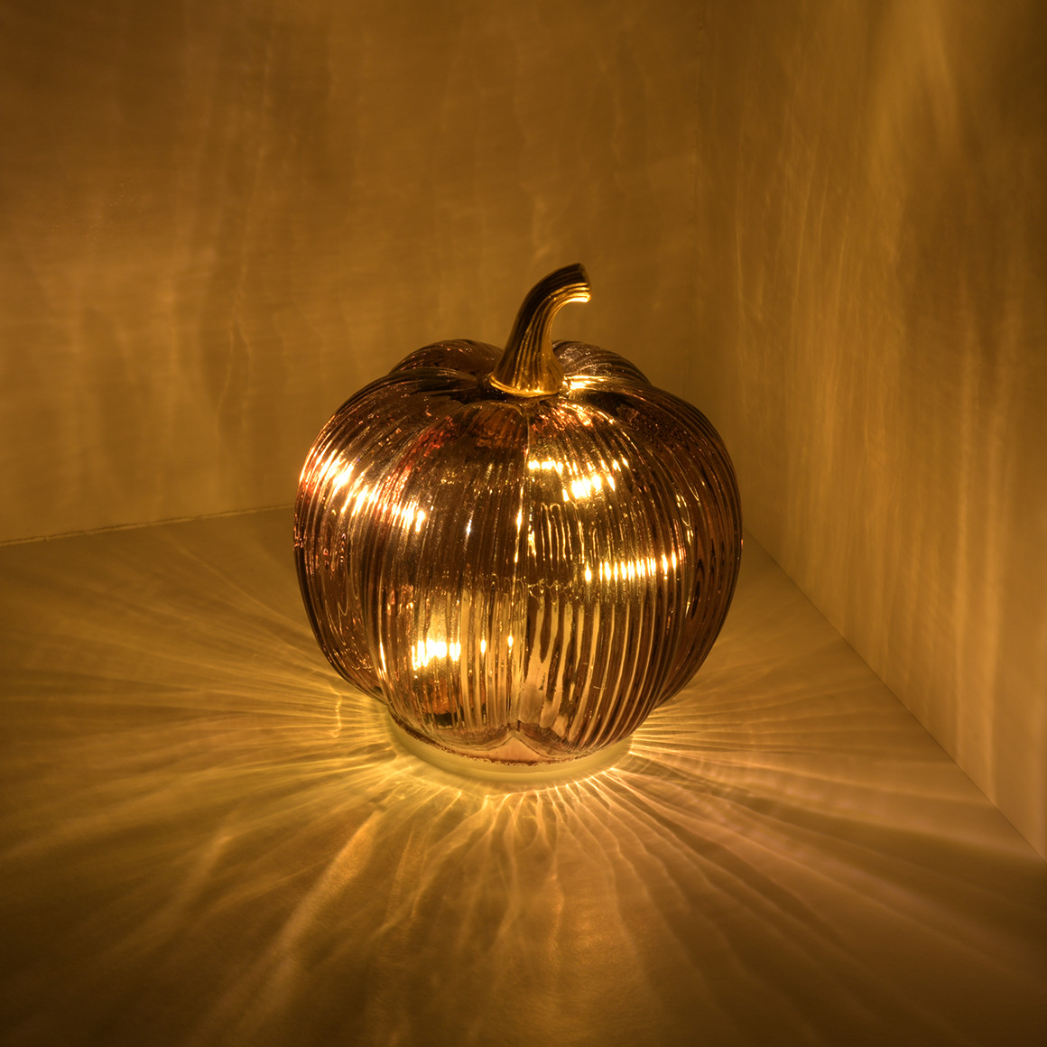 Lampe in Kürbis-Form