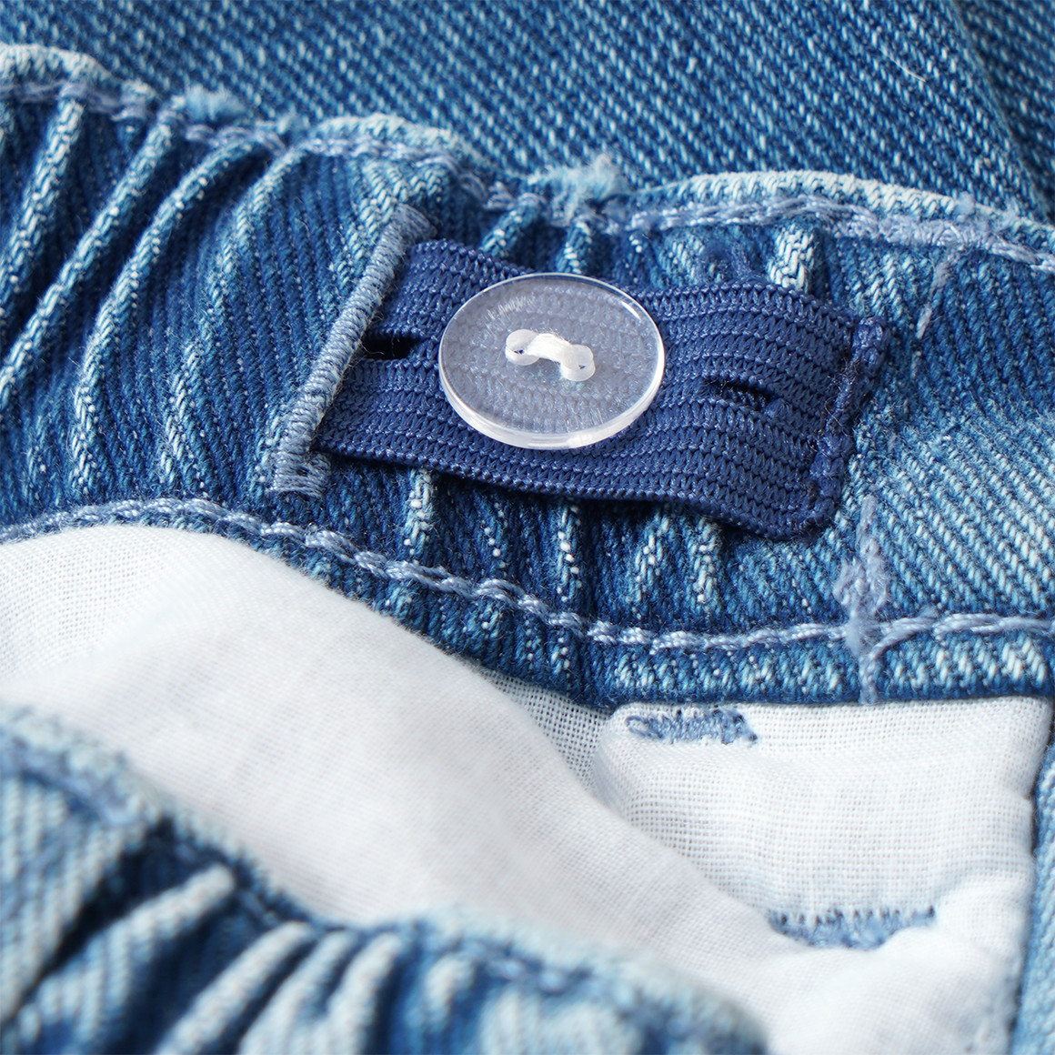 Mädchen Jeans mit Stickerei