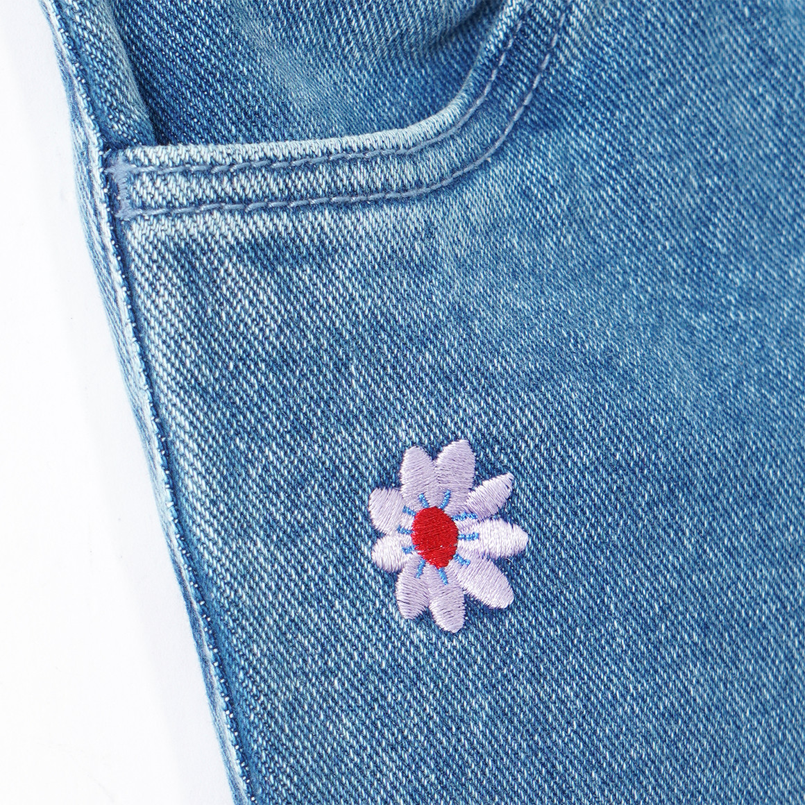 Mädchen Jeans mit Stickerei