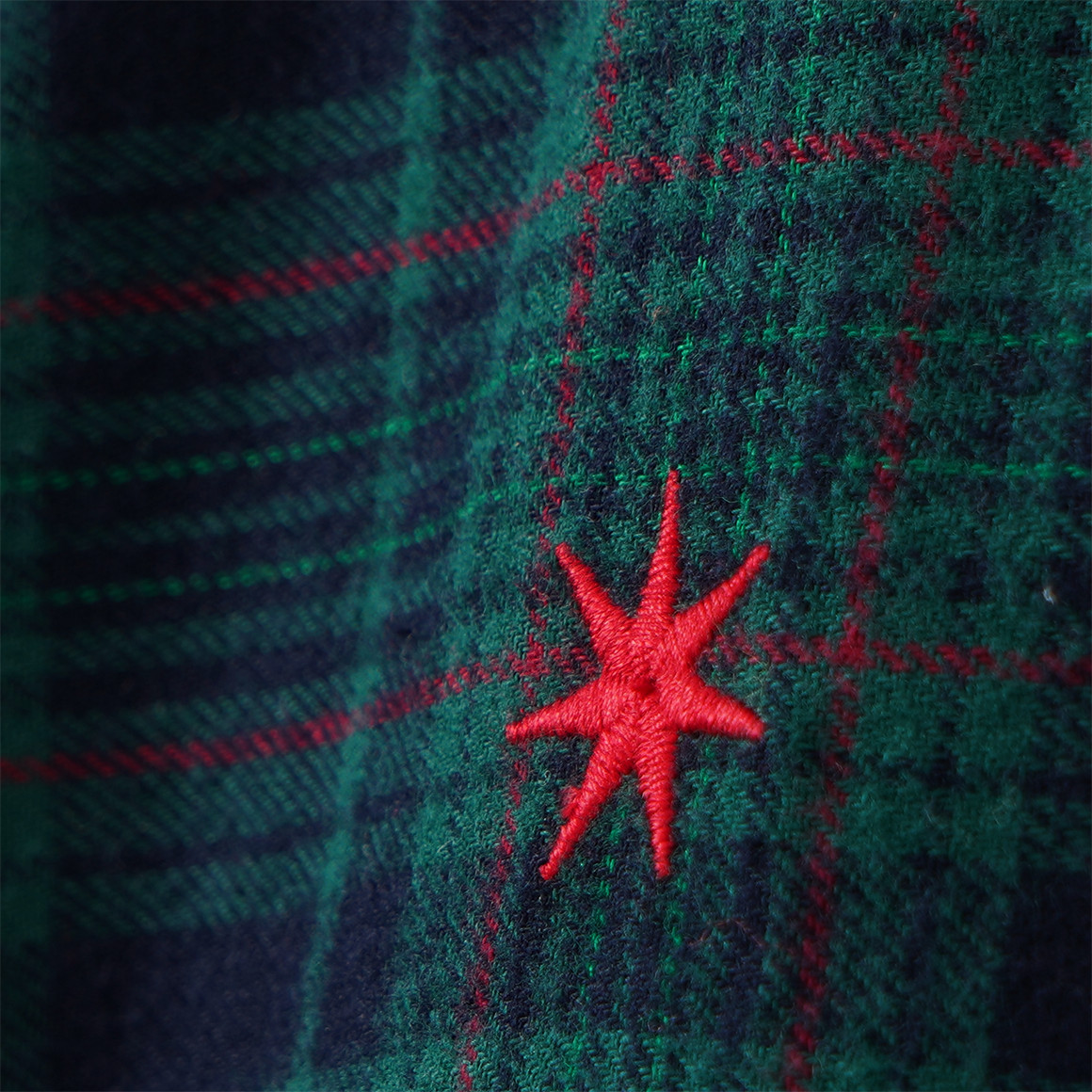 Mädchen Weihnachtskleid mit Stickerei