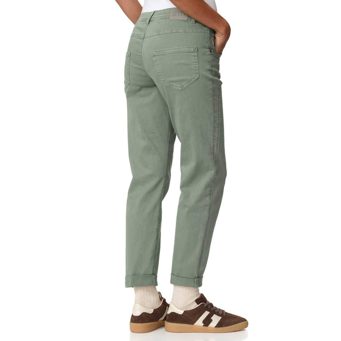 Damen Boyfriend-Jeans mit schräger Knöpfung