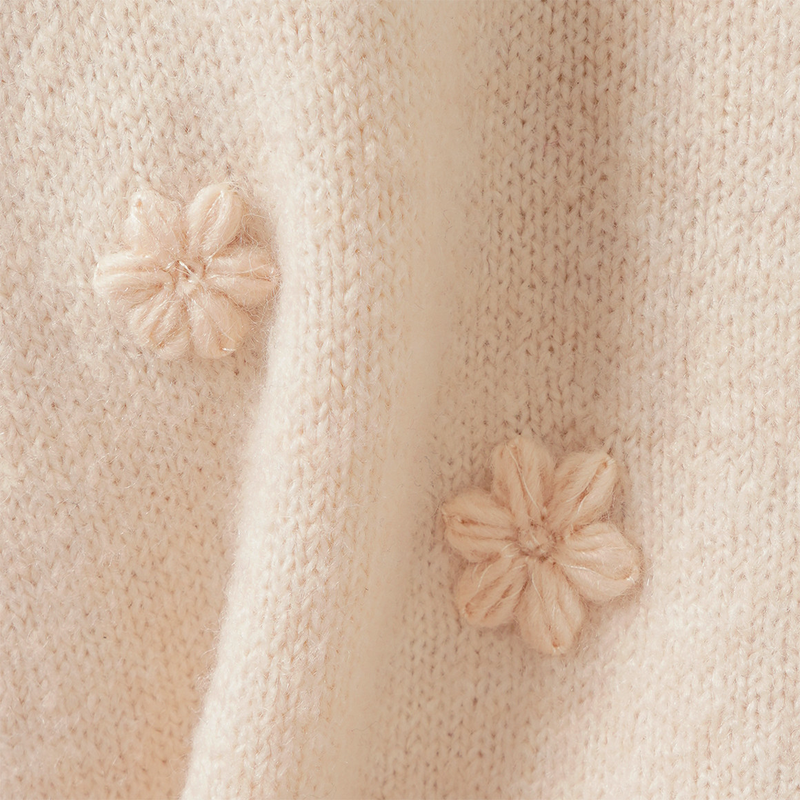 Mädchen Strickjacke mit Blumen-Applikation