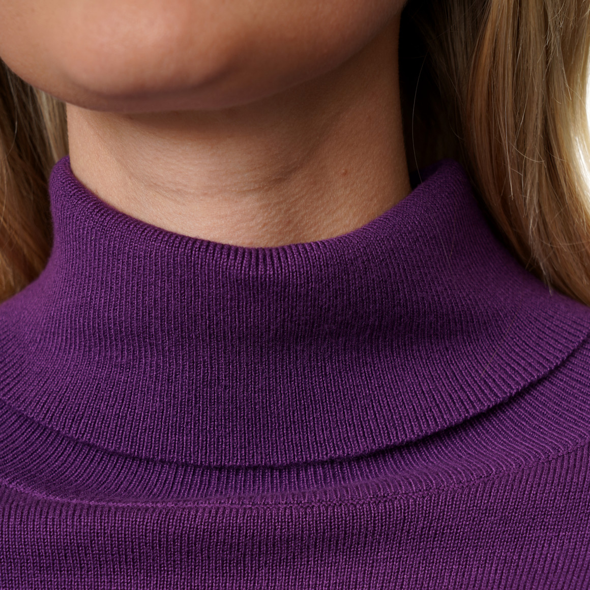 Damen Rollkragenpullover aus Feinstrick