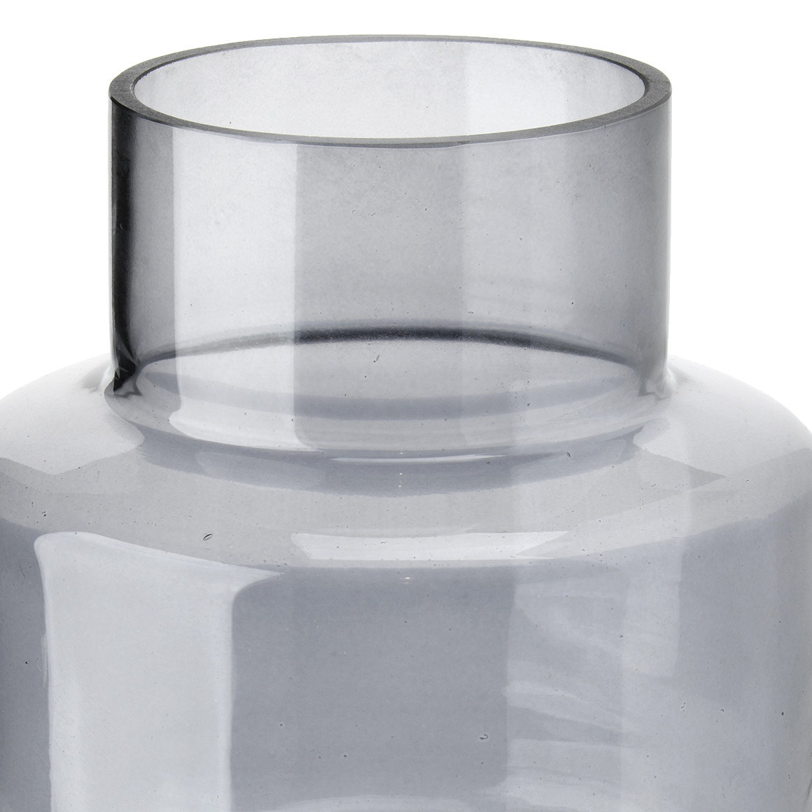 Vase in transparenter Optik