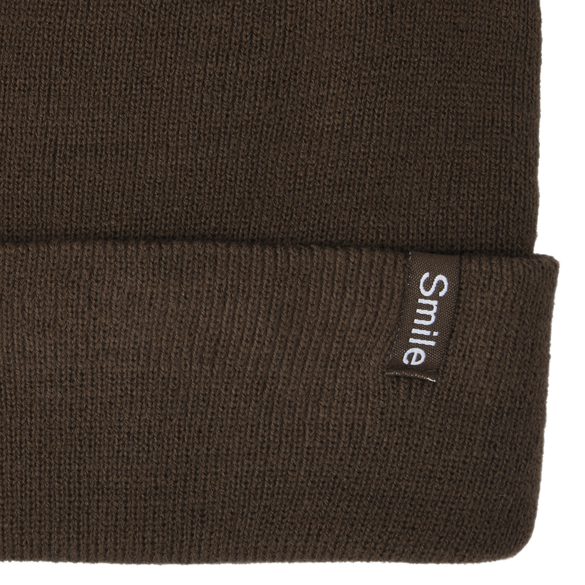 Damen Strickmütze mit kleinem Aufnäher 