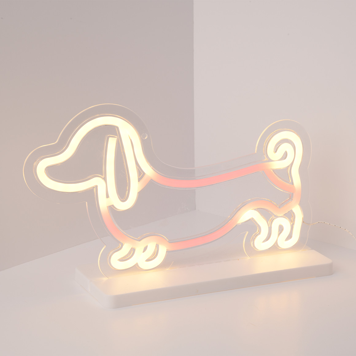 LED-Lampe in Dackel-Design