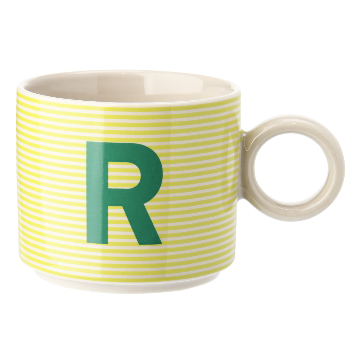 Tasse mit Buchstaben-Motiv