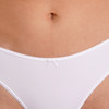 3 Damen Strings im Basic-Look
