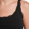2 Damen Unterhemden mit Spitze