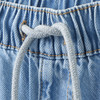 Jungen Pull-on-Jeans mit Kniefalte