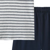 Jungen Shorty mit Feuerwehr-Motiv