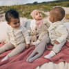Newborn Set mit Latzhose und Langarmshirt