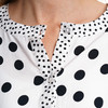 Damesblouse met stippenmotief
