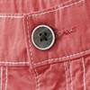 Jungen Shorts mit Kontrastnähten 
