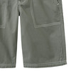 Jungen Shorts mit Kontrastnähten 