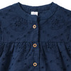 Baby Bluse mit Lochstickerei