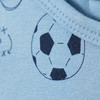 2 Jungen Unterhemden mit Fußball-Motiven