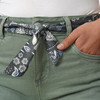 Damen Jeans-Shorts mit Bindegürtel