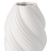 Vase in geschwungener Form