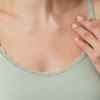 2 Damen Unterhemden mit Spitze