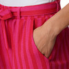Damen Shorts in Crinkle-Optik