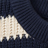 Jungen Strickpullover mit Streifen