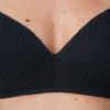 2 Damen Soft-BHs mit feiner Struktur