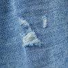 Jungen Jeans mit Destroyed-Details