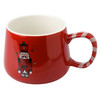 Tasse im weihnachtlichen Design rot