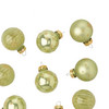 9 kleine Weihnachtskugeln mit Glitzer