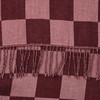 Kuscheldecke in karierter Optik