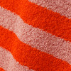 Handtuch mit Streifenmuster
