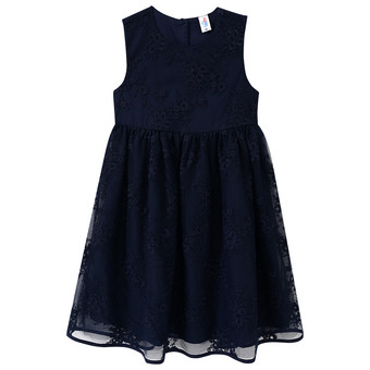 Mädchen Kleid mit Stickereien